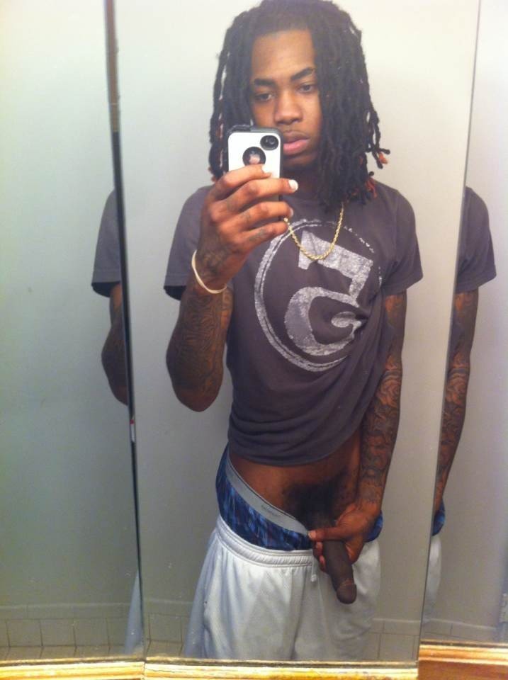 Black-Rapper-Nude-Dick-Self-Shots